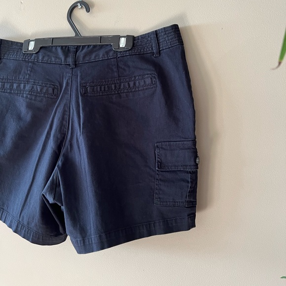Dockers Black Twill Cargo Shorts - Picture 8 of 13